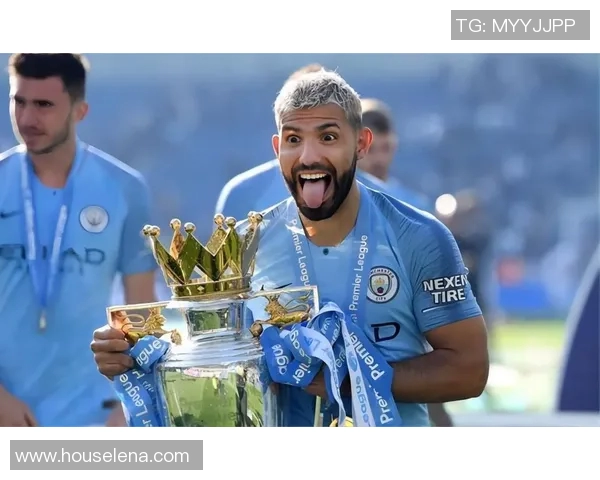 曼城官方宣布阿圭罗离队,球迷纷纷送别传奇射手